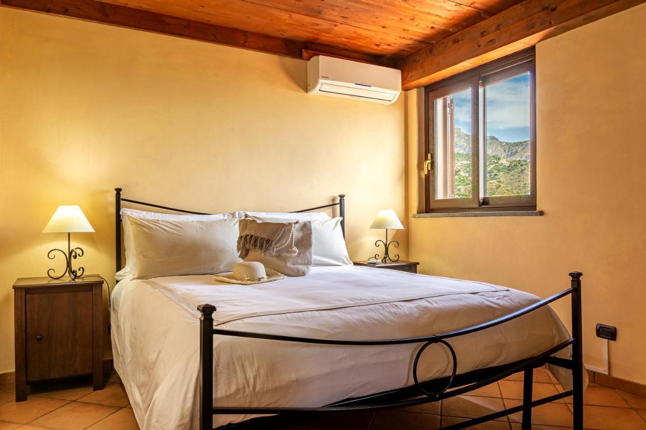 Villa Da Campo Giardini-Naxos Extérieur photo